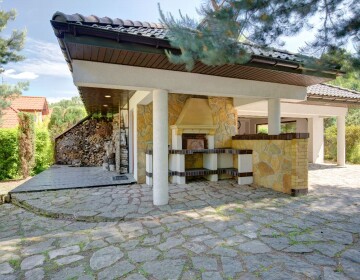 Deck & Patio
