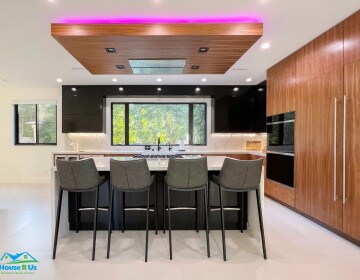 House R Us Kitchen